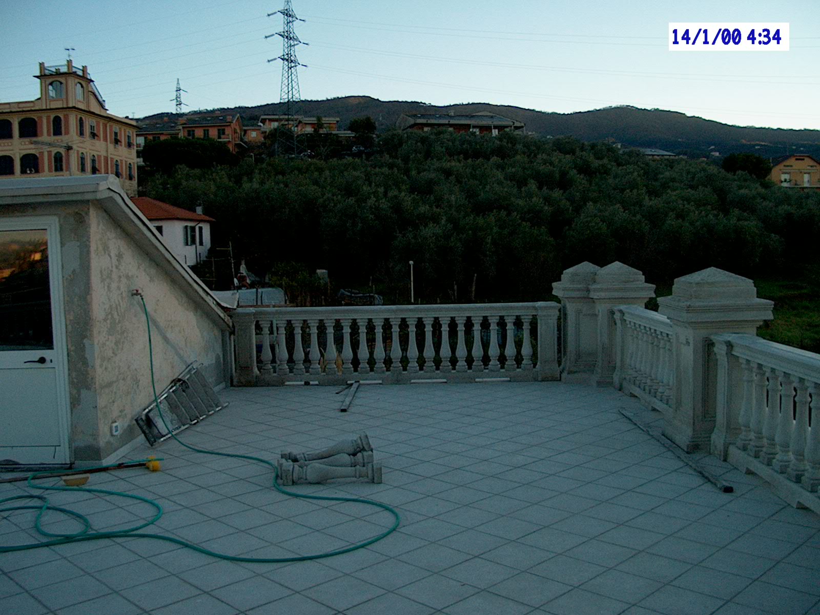 Terrazzo con pavimento trasparente: il terrazzo con pavimento ... Pavimento decorazione Terrazzo